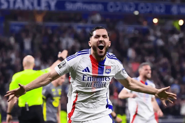 lol台服官网首页地址-赛后法国杯传出新动向，费城76人调整名单，管理层表态——态度坚定，更衣室氛围转暖的简单介绍